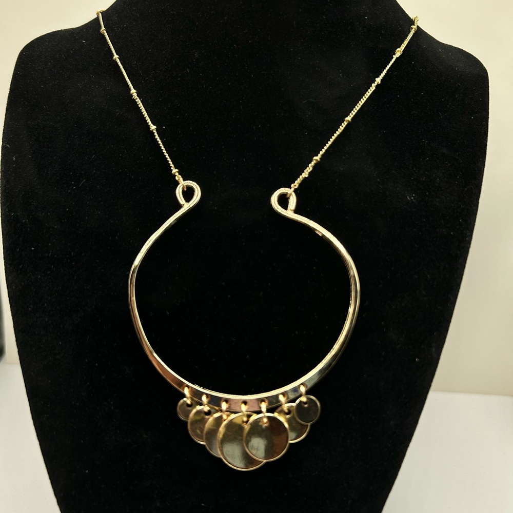 SALE 3/$20 NWT Three-Quarters Arc Necklace with Disc Charms